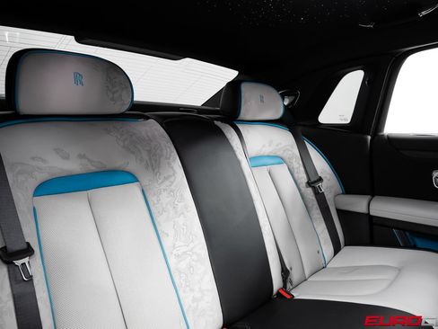 Used 2025 Rolls-Royce Ghost AWD/4WD image 40