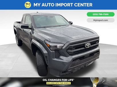 Used 2025 Toyota Tacoma SR