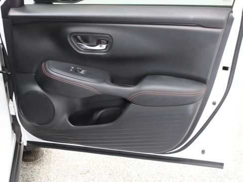 Used 2024 Honda HR-V Sport image 32
