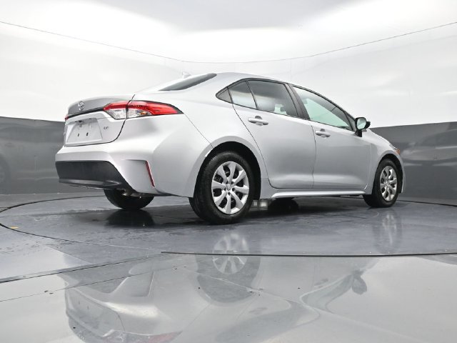 Used 2024 Toyota Corolla LE FWD image 37