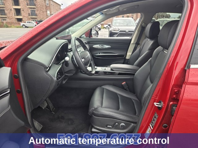 Used 2025 Genesis GV70 2.5T AWD/4WD image 11