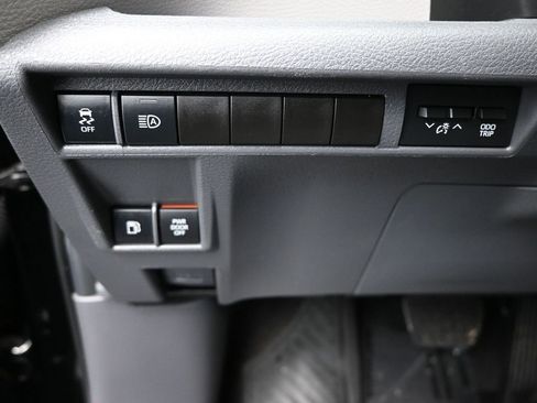 Used 2024 Toyota Sienna XLE image 20