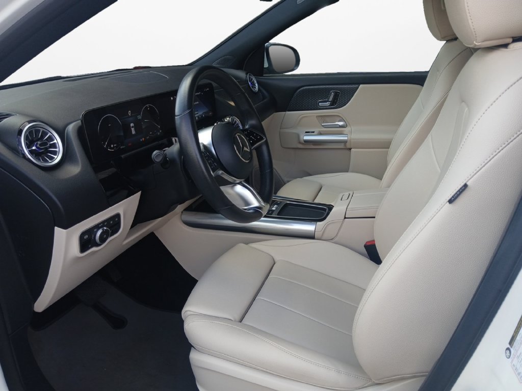 Used 2025 Mercedes-Benz GLA 250 image 18