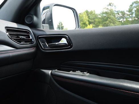 Used 2025 Dodge Durango GT RWD image 26