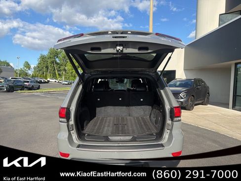 Used 2021 Jeep Grand Cherokee Trailhawk w/ Trailhawk Luxury Group AWD/4WD image 15