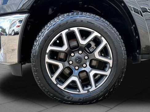 Used 2025 RAM 1500 Laramie w/ Off Road Group AWD/4WD image 12