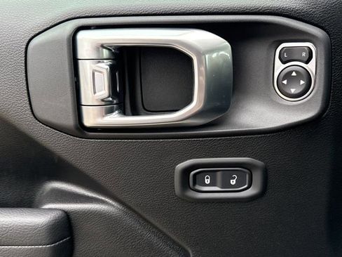 New 2026 Jeep Gladiator Rubicon w/ Safety Group image 16