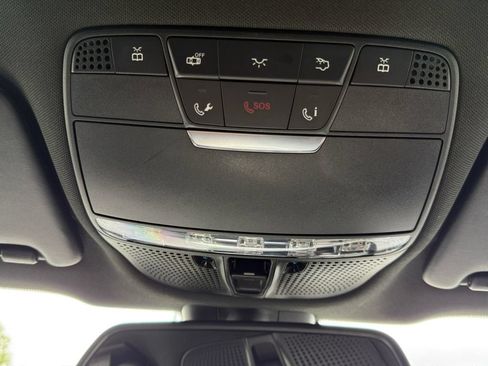 Used 2017 Mercedes-Benz GLC 300 4MATIC image 17