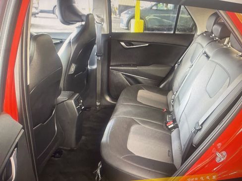 Used 2023 Kia Niro Wind FWD image 12