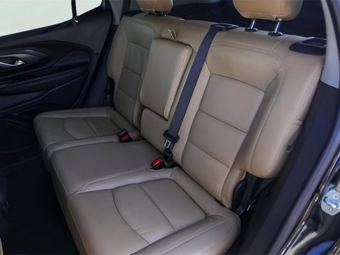 Used 2023 GMC Terrain SLE w/ Driver Convenience Package image 26