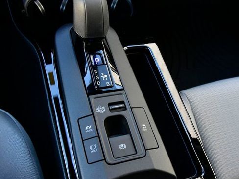 New 2026 Toyota Prius LE image 18