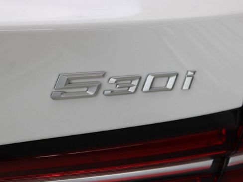 Used 2026 BMW 530i w/ M Sport Package RWD image 26