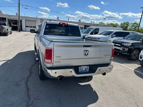 Used 2017 RAM 1500 Laramie AWD/4WD image 18