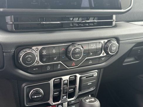 New 2026 Jeep Wrangler Unlimited Rubicon image 26