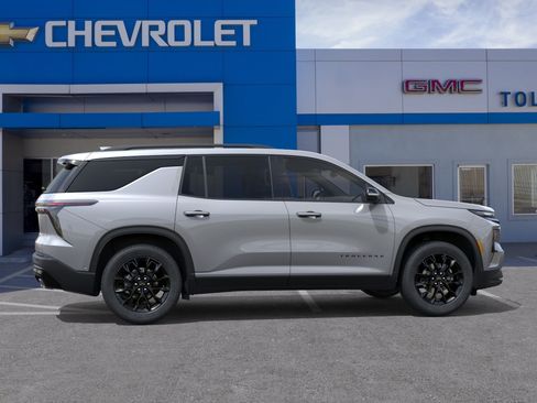 New 2026 Chevrolet Traverse LT w/ Enhanced Driving Package FWD image 5