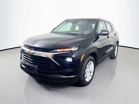 Used 2024 Chevrolet TrailBlazer LS image 5