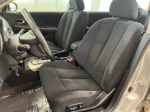 Used 2003 Nissan Altima 3.5 SE FWD image 10