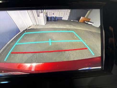 Used 2018 Toyota Camry SE FWD image 38