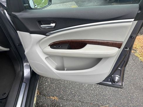 Used 2018 Acura MDX SH-AWD image 36