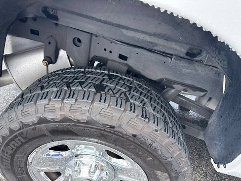 Used 2018 RAM 2500 Tradesman w/ Chrome Appearance Group AWD/4WD image 12