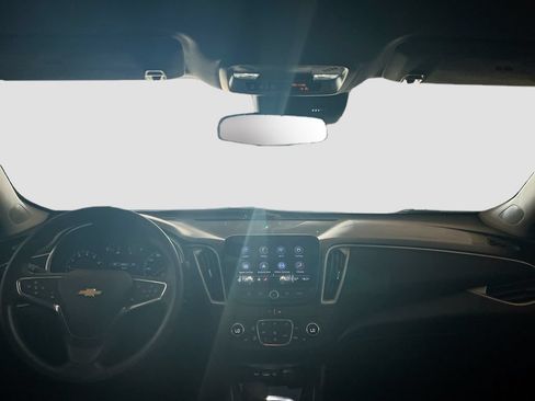 Used 2024 Chevrolet Malibu LT FWD image 21