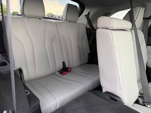 Certified 2023 Acura MDX SH-AWD w/ Advance Package image 25
