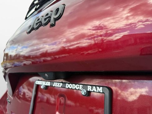 Certified 2023 Jeep Grand Cherokee L Altitude image 17