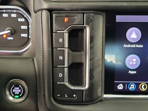 Used 2021 GMC Yukon XL Denali w/ Denali Premium Package image 19