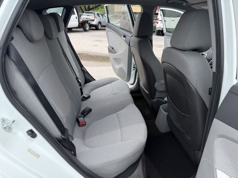 Used 2013 Hyundai Accent GS FWD image 13