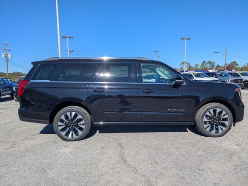 New 2025 Ford Expedition Max Platinum w/ Driver's Package AWD/4WD image 3