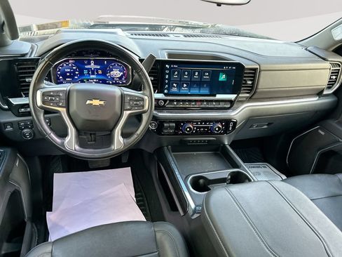 Used 2024 Chevrolet Silverado 2500 LTZ w/ LTZ Convenience Package AWD/4WD image 25