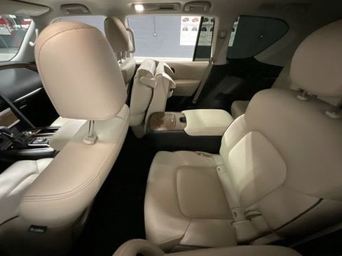 Used 2022 Nissan Armada SL w/ Captain's Chairs Package AWD/4WD image 37
