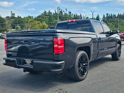 Used 2018 Chevrolet Silverado 1500 LT w/ All Star Edition AWD/4WD image 3