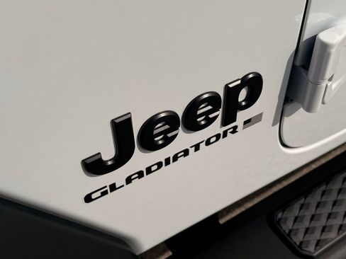 New 2026 Jeep Gladiator Sport AWD/4WD image 29