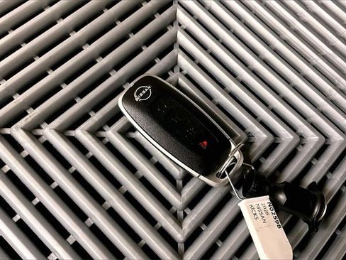 New 2026 Nissan Kicks SR w/ SR Premium Package image 12