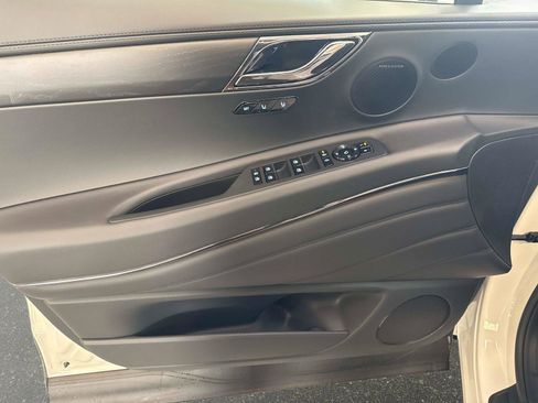 New 2026 Genesis GV80 3.5T Prestige image 18