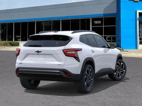 New 2026 Chevrolet Trax RS image 4