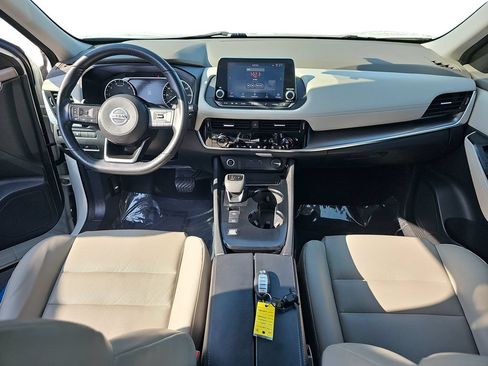Used 2021 Nissan Rogue SV w/ Premium Package FWD image 13