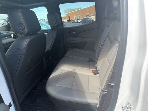 Used 2024 Chevrolet Colorado ZR2 w/ ZR2 Bison Edition AWD/4WD image 9