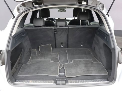 Used 2016 Mercedes-Benz GLC 300 4MATIC image 16