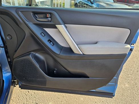 Used 2015 Subaru Forester 2.5i Premium w/ All-Weather Package image 17