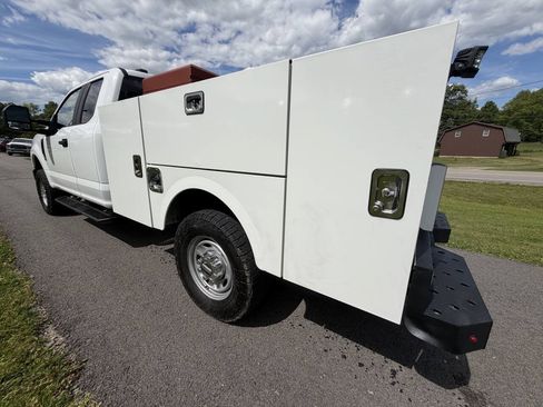 Used 2021 Ford F350 XL w/ Power Equipment Group AWD/4WD image 5