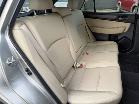 Used 2019 Subaru Outback 2.5i Limited AWD/4WD image 17