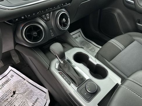 Used 2024 Chevrolet Blazer LT w/ Convenience Package FWD image 22