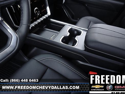 New 2026 GMC Acadia Elevation w/ Black Edition FWD image 32