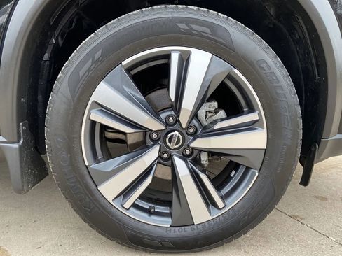 Used 2021 Nissan Rogue SL w/ Premium Package image 8