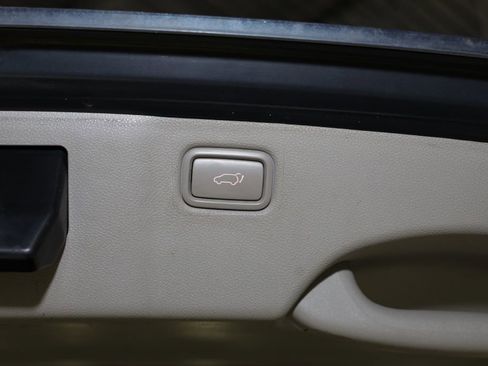 Used 2016 Kia Sedona SX FWD image 31