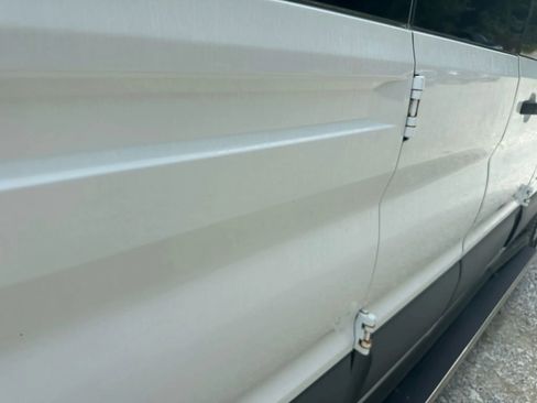 Used 2015 Ford Transit 350 XLT image 22