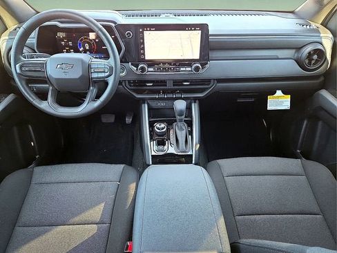 New 2026 Chevrolet Colorado Trail Boss w/ Off-Road Front Bumper Package AWD/4WD image 14