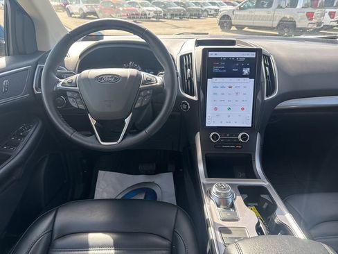 Used 2024 Ford Edge SEL w/ Convenience Package image 6